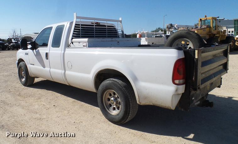 image for item DC2230 1999 Ford F350 Super Duty SuperCab pickup truck