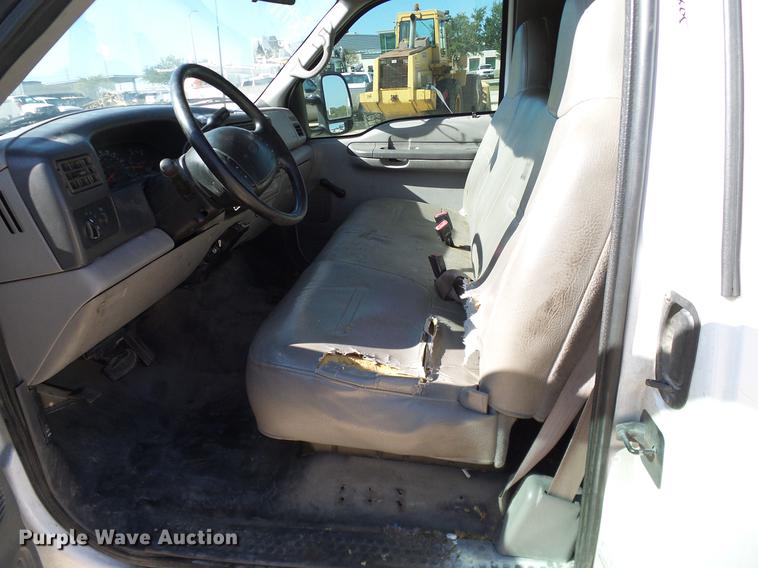 image for item DC2230 1999 Ford F350 Super Duty SuperCab pickup truck