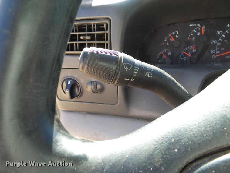 image for item DC2230 1999 Ford F350 Super Duty SuperCab pickup truck