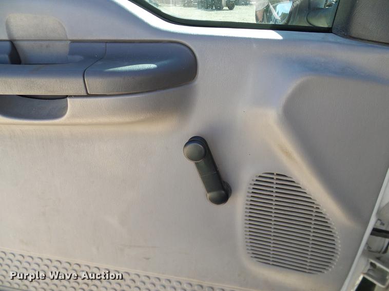 image for item DC2230 1999 Ford F350 Super Duty SuperCab pickup truck