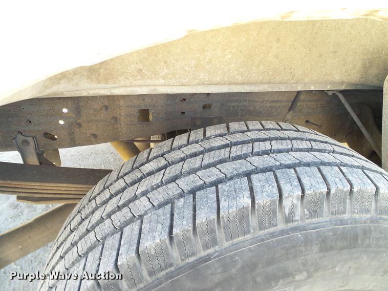 image for item DC2230 1999 Ford F350 Super Duty SuperCab pickup truck