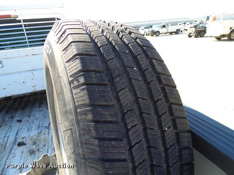 image for item DC2230 1999 Ford F350 Super Duty SuperCab pickup truck