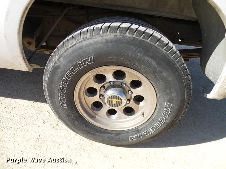 image for item DC2230 1999 Ford F350 Super Duty SuperCab pickup truck