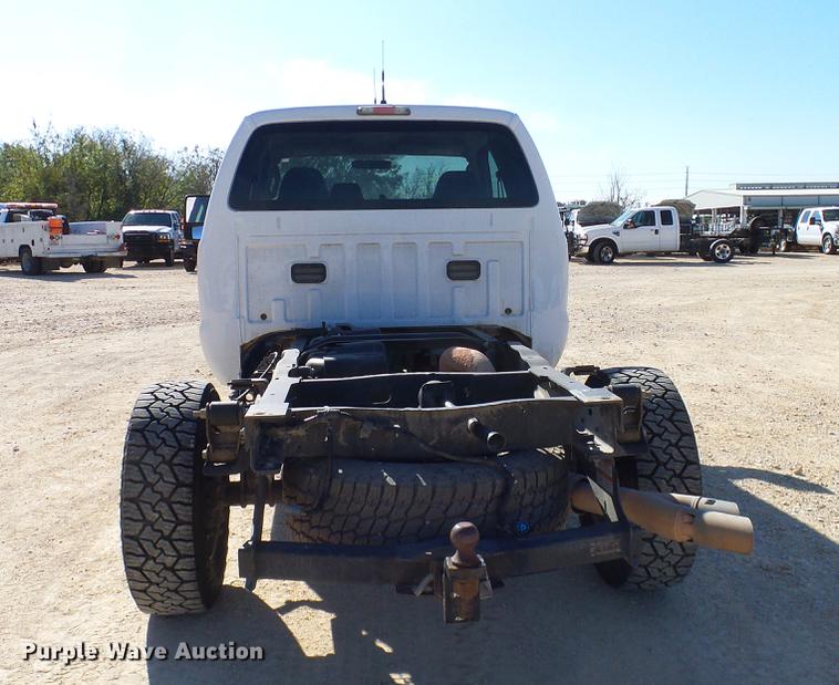 image for item DC2231 2010 Ford F350 Super Duty SuperCab pickup truck cab and chassis