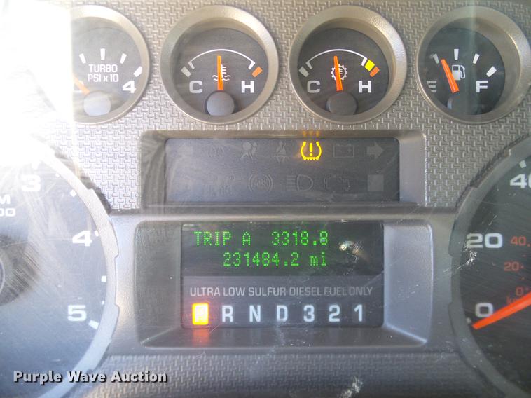 image for item DC2231 2010 Ford F350 Super Duty SuperCab pickup truck cab and chassis