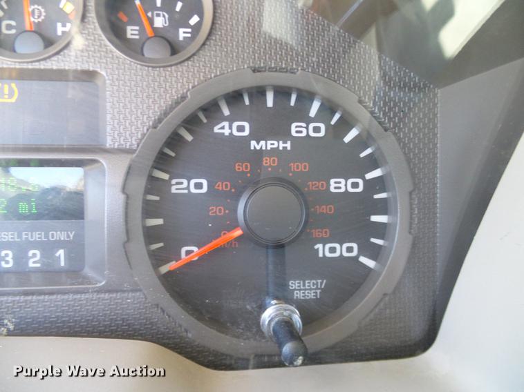 image for item DC2231 2010 Ford F350 Super Duty SuperCab pickup truck cab and chassis