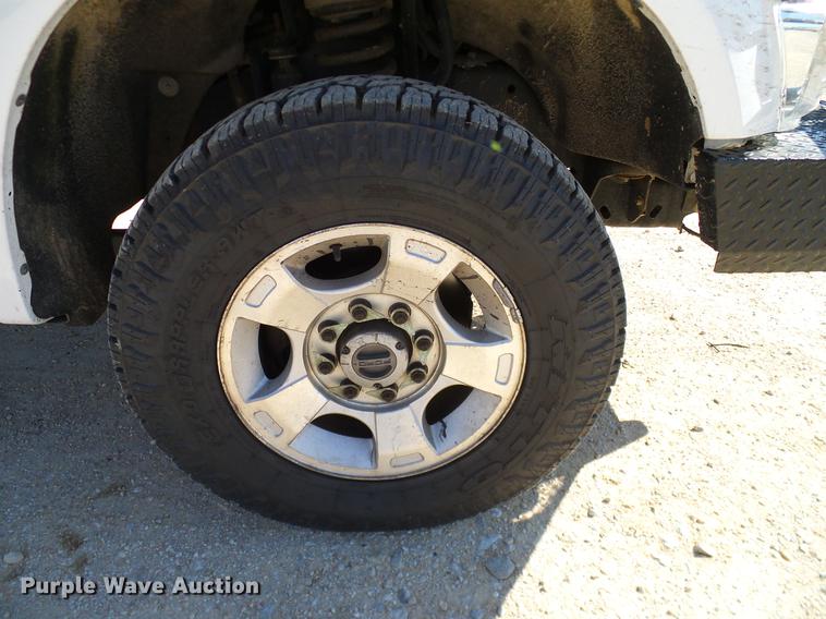 image for item DC2231 2010 Ford F350 Super Duty SuperCab pickup truck cab and chassis