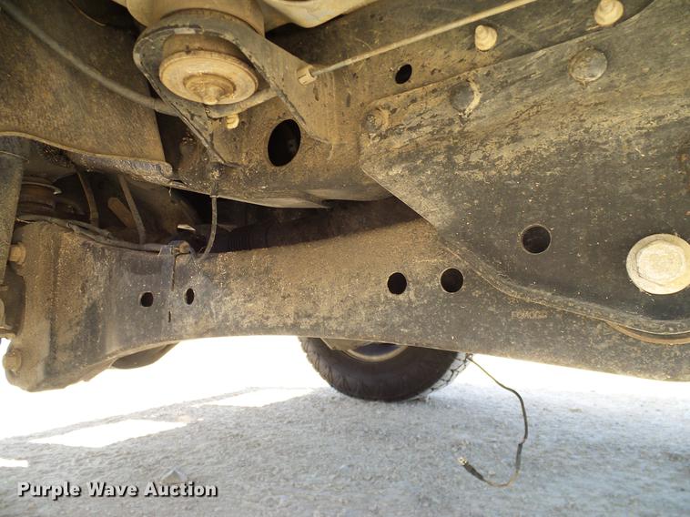 image for item DC2231 2010 Ford F350 Super Duty SuperCab pickup truck cab and chassis