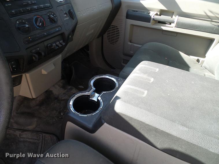 image for item DC2232 2010 Ford F350 Super Duty SuperCab pickup truck chassis