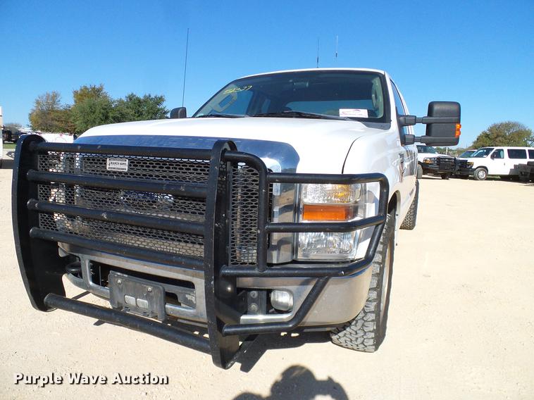 image for item DC2232 2010 Ford F350 Super Duty SuperCab pickup truck chassis