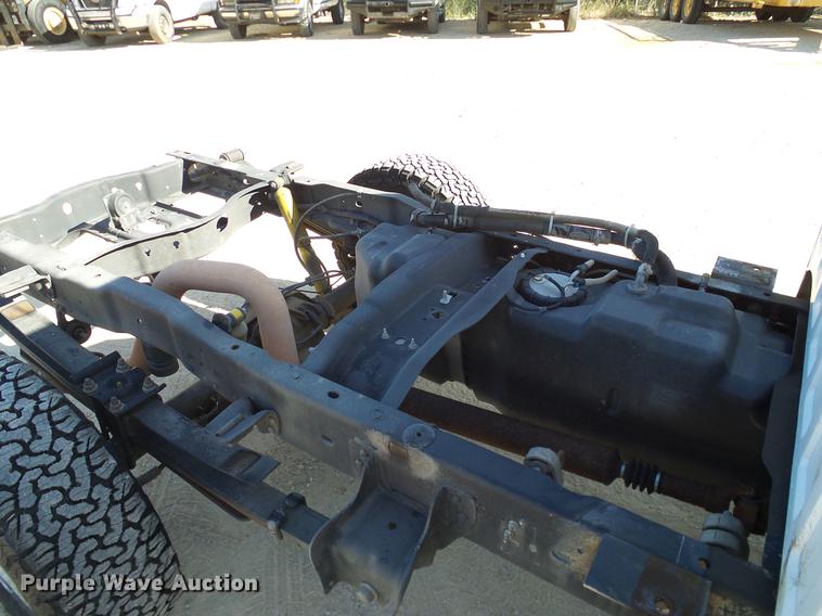 image for item DC2232 2010 Ford F350 Super Duty SuperCab pickup truck chassis
