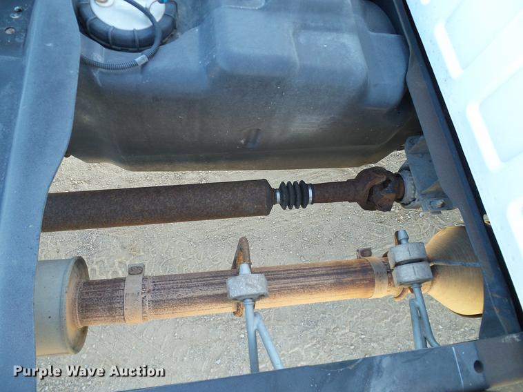 image for item DC2232 2010 Ford F350 Super Duty SuperCab pickup truck chassis