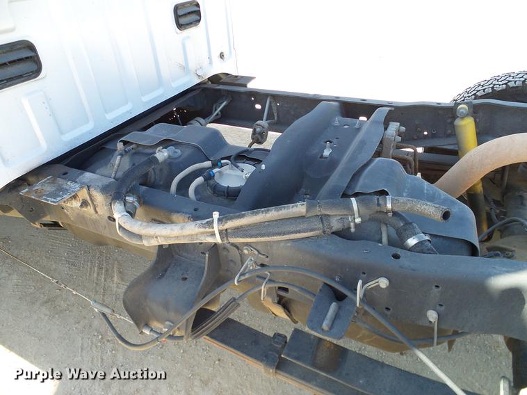image for item DC2232 2010 Ford F350 Super Duty SuperCab pickup truck chassis