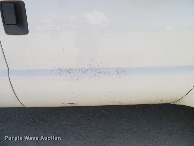 image for item DC2232 2010 Ford F350 Super Duty SuperCab pickup truck chassis