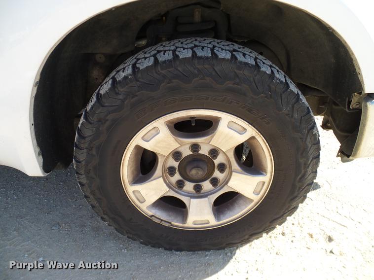 image for item DC2232 2010 Ford F350 Super Duty SuperCab pickup truck chassis