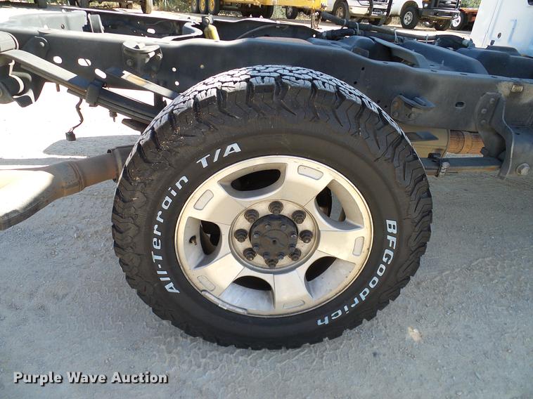 image for item DC2232 2010 Ford F350 Super Duty SuperCab pickup truck chassis