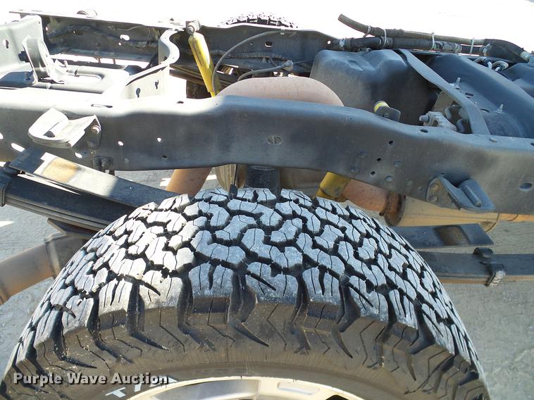 image for item DC2232 2010 Ford F350 Super Duty SuperCab pickup truck chassis
