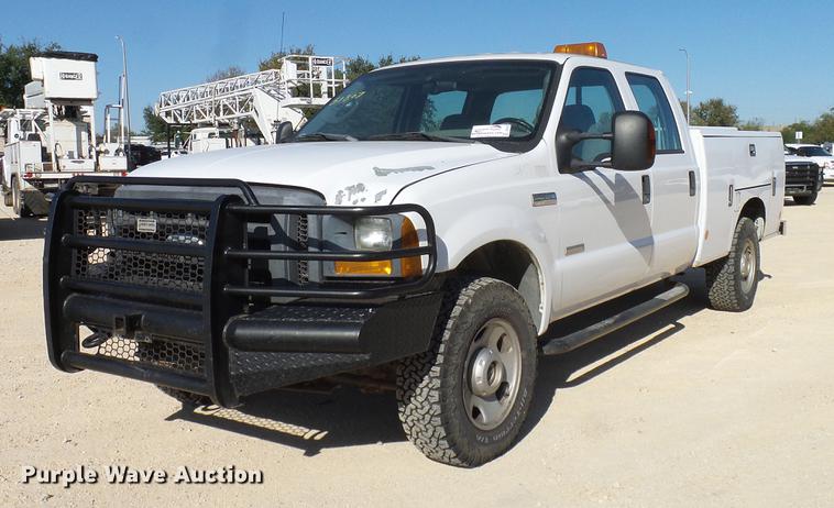 image for item DC2233 2005 Ford F350 Super Duty Crew Cab utility bed pickup truck