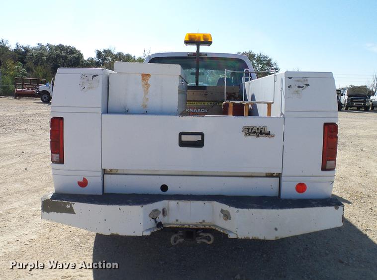 image for item DC2233 2005 Ford F350 Super Duty Crew Cab utility bed pickup truck