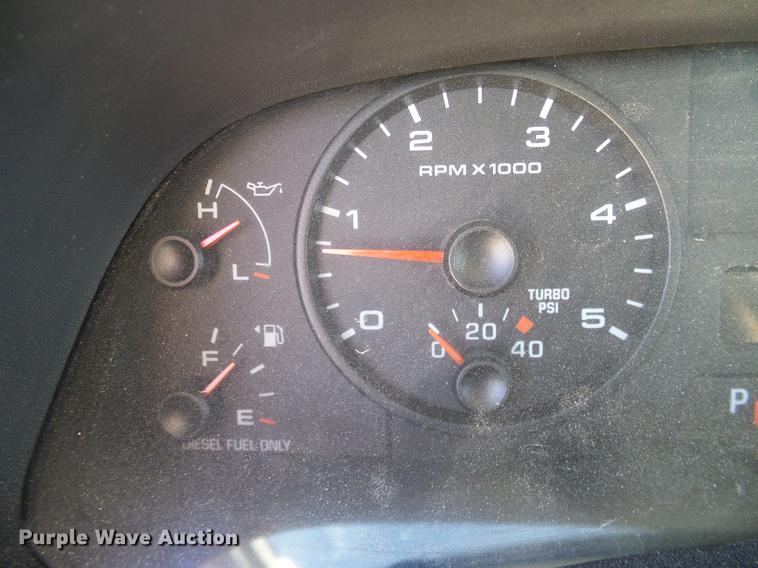 image for item DC2233 2005 Ford F350 Super Duty Crew Cab utility bed pickup truck