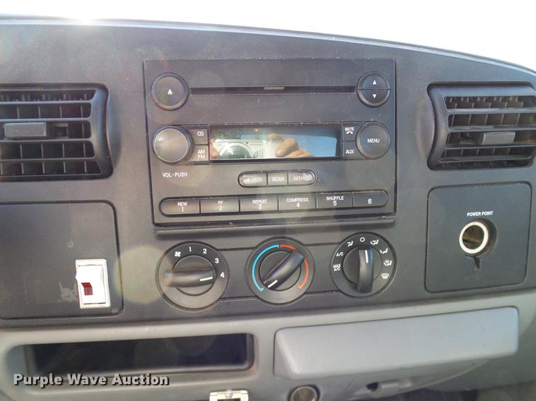 image for item DC2233 2005 Ford F350 Super Duty Crew Cab utility bed pickup truck