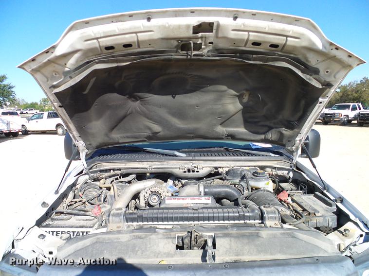 image for item DC2233 2005 Ford F350 Super Duty Crew Cab utility bed pickup truck