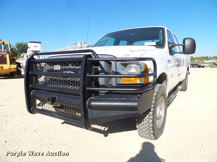image for item DC2233 2005 Ford F350 Super Duty Crew Cab utility bed pickup truck