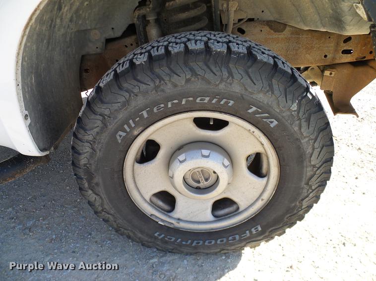 image for item DC2233 2005 Ford F350 Super Duty Crew Cab utility bed pickup truck