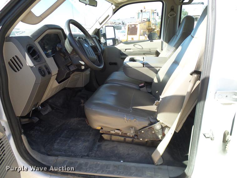 image for item DC2234 2008 Ford F250 Super Duty Crew Cab pickup truck