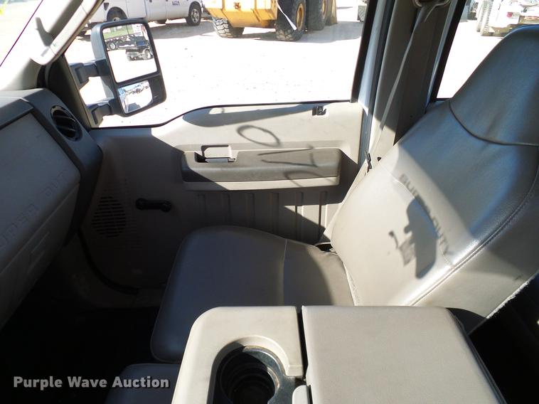 image for item DC2234 2008 Ford F250 Super Duty Crew Cab pickup truck