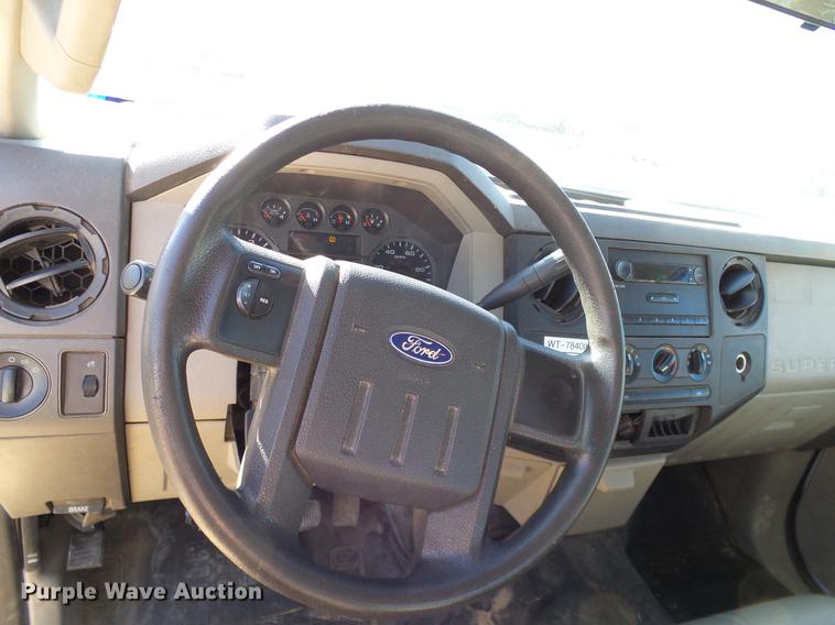 image for item DC2234 2008 Ford F250 Super Duty Crew Cab pickup truck