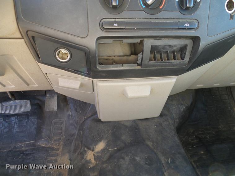 image for item DC2234 2008 Ford F250 Super Duty Crew Cab pickup truck