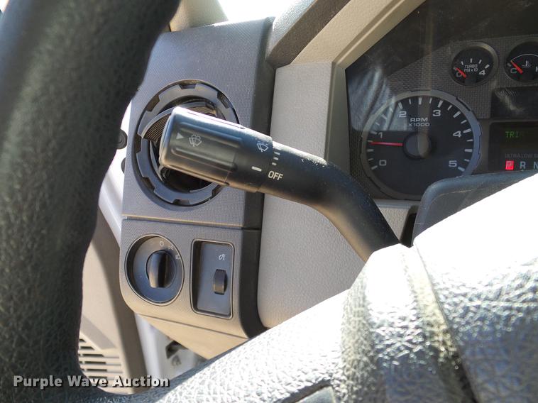 image for item DC2234 2008 Ford F250 Super Duty Crew Cab pickup truck