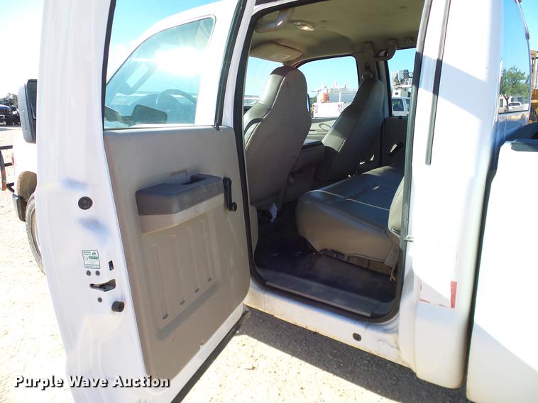 image for item DC2234 2008 Ford F250 Super Duty Crew Cab pickup truck