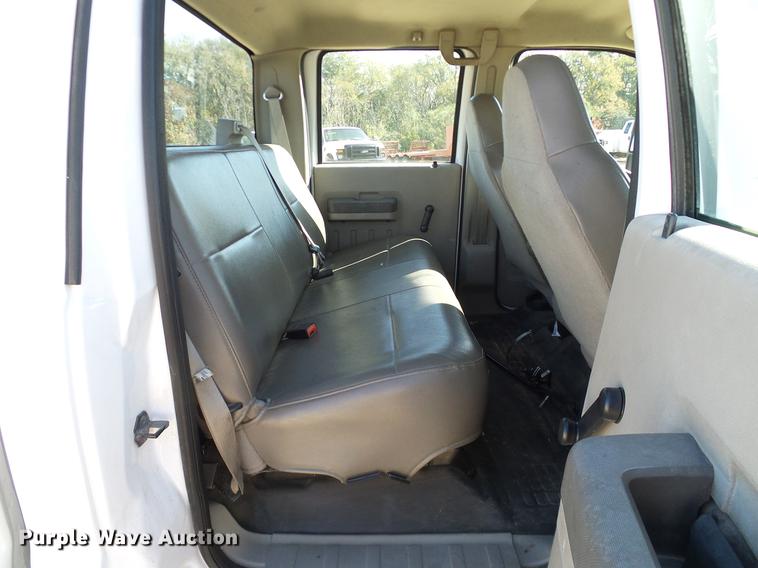 image for item DC2234 2008 Ford F250 Super Duty Crew Cab pickup truck