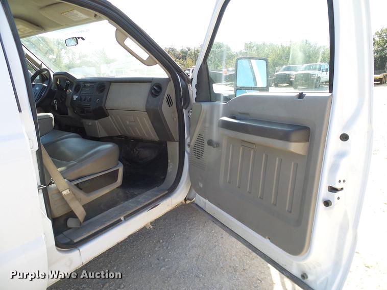 image for item DC2234 2008 Ford F250 Super Duty Crew Cab pickup truck