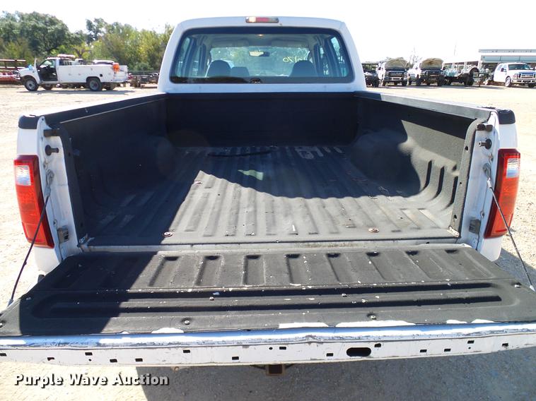 image for item DC2234 2008 Ford F250 Super Duty Crew Cab pickup truck