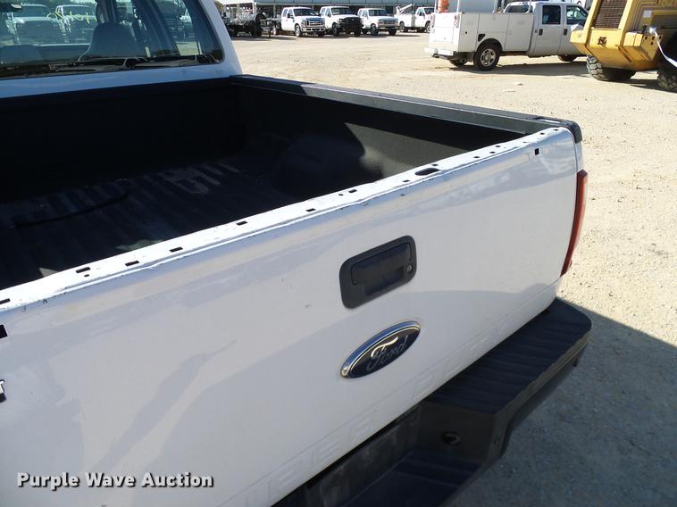 image for item DC2234 2008 Ford F250 Super Duty Crew Cab pickup truck