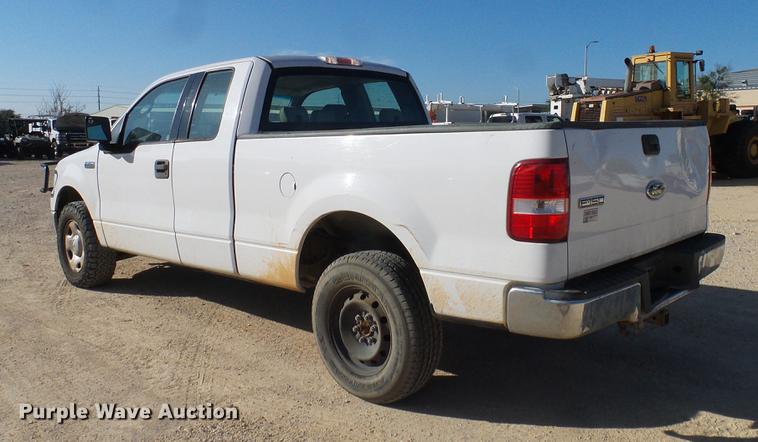 image for item DC2235 2004 Ford F150 SuperCab pickup truck