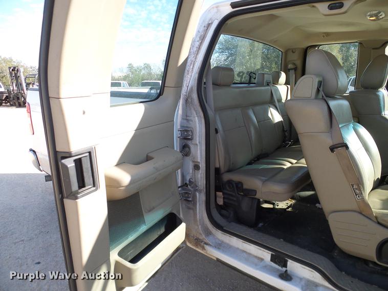 image for item DC2235 2004 Ford F150 SuperCab pickup truck