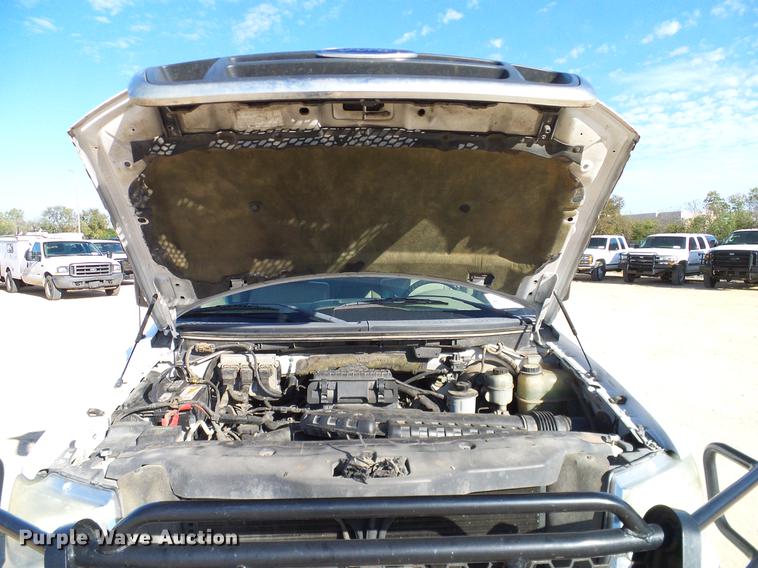 image for item DC2235 2004 Ford F150 SuperCab pickup truck