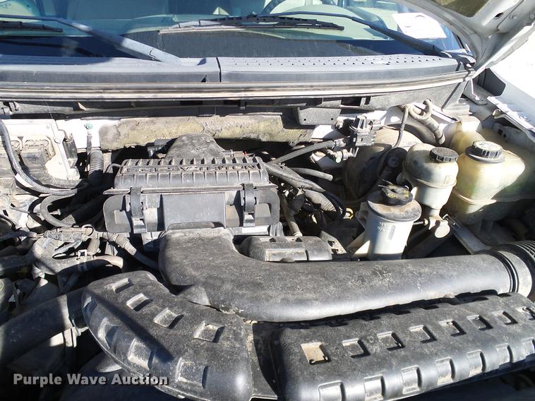 image for item DC2235 2004 Ford F150 SuperCab pickup truck