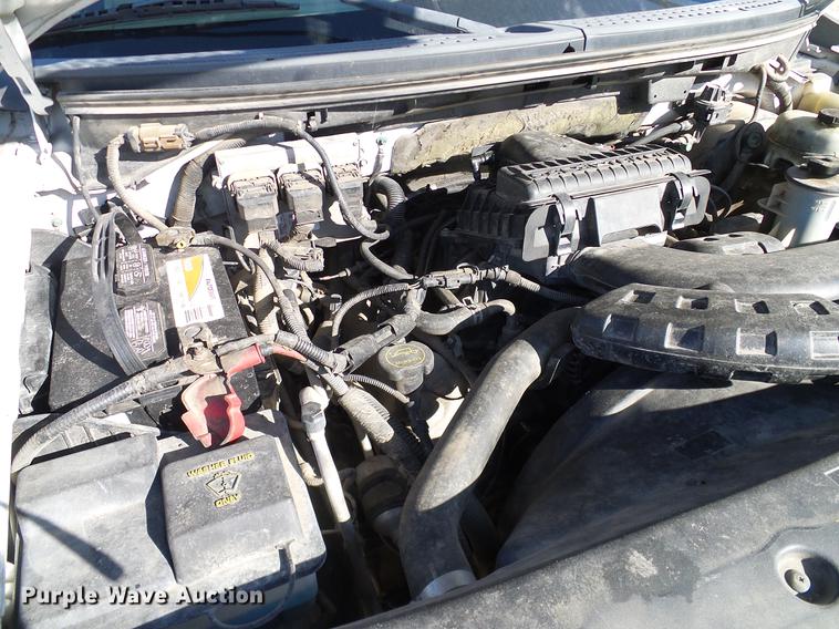 image for item DC2235 2004 Ford F150 SuperCab pickup truck