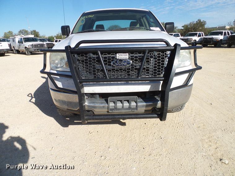 image for item DC2235 2004 Ford F150 SuperCab pickup truck