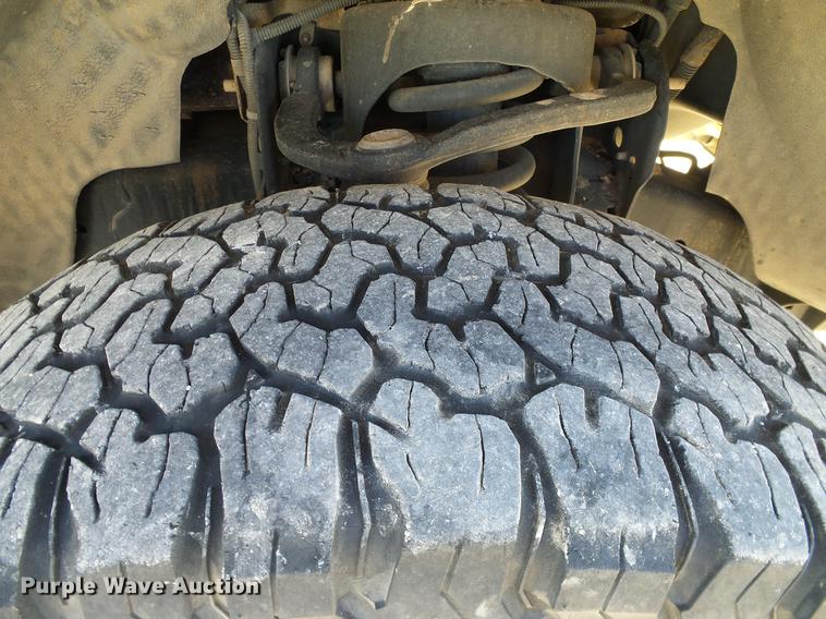 image for item DC2235 2004 Ford F150 SuperCab pickup truck