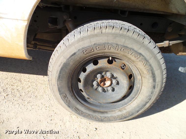 image for item DC2235 2004 Ford F150 SuperCab pickup truck