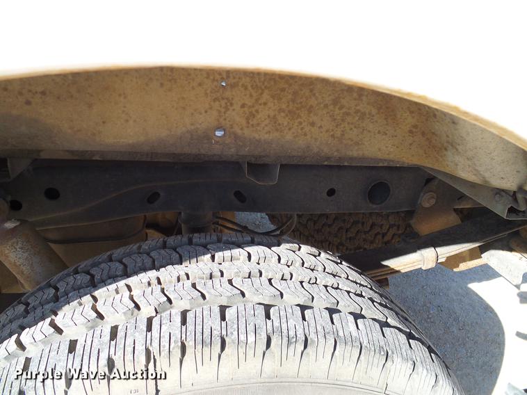 image for item DC2235 2004 Ford F150 SuperCab pickup truck