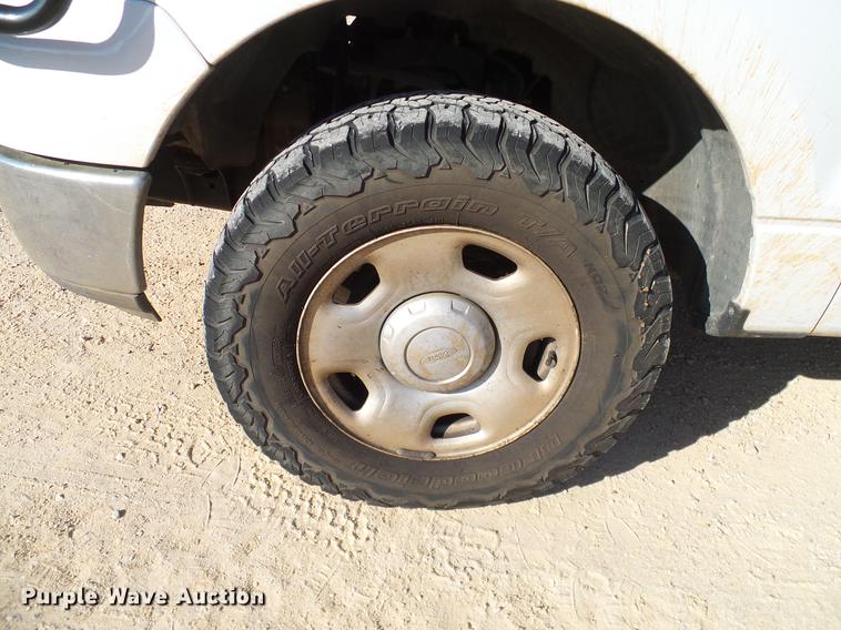 image for item DC2235 2004 Ford F150 SuperCab pickup truck