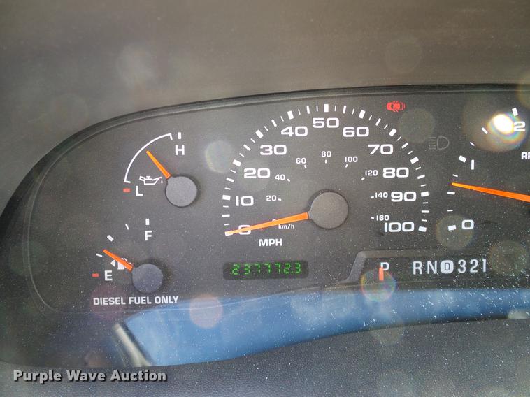 image for item DC2236 2004 Ford F350 Super Duty SuperCab utility bed pickup truck