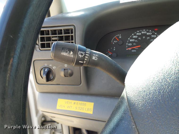 image for item DC2236 2004 Ford F350 Super Duty SuperCab utility bed pickup truck